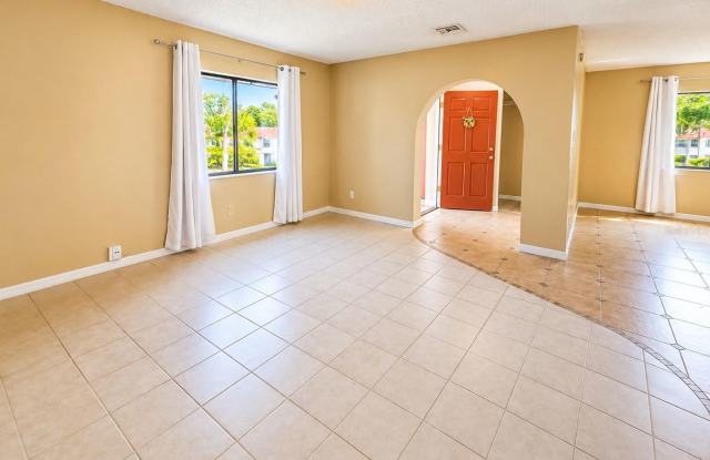 2086 Oak Meadow Circle, South Daytona, FL 32119 Gallery 4