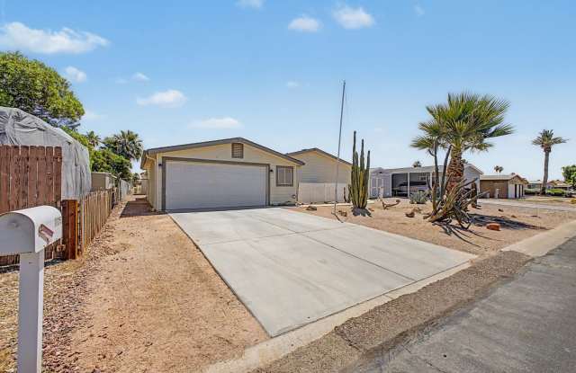 Beautifully appointed three-bedroom, two-bathroom home Gallery 4