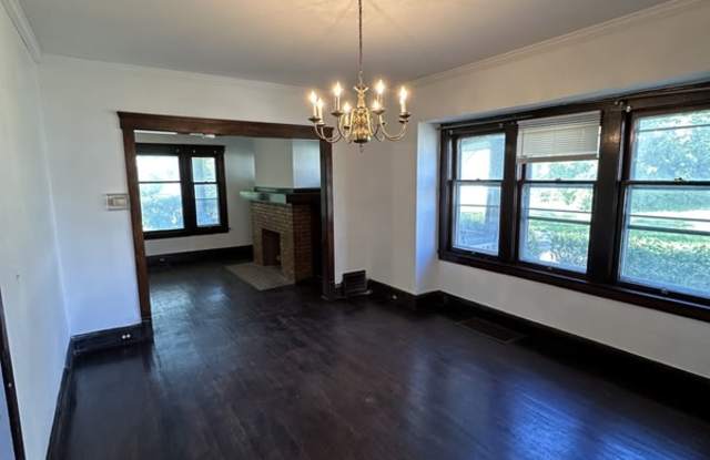 1071 Lakeview Road Gallery 3