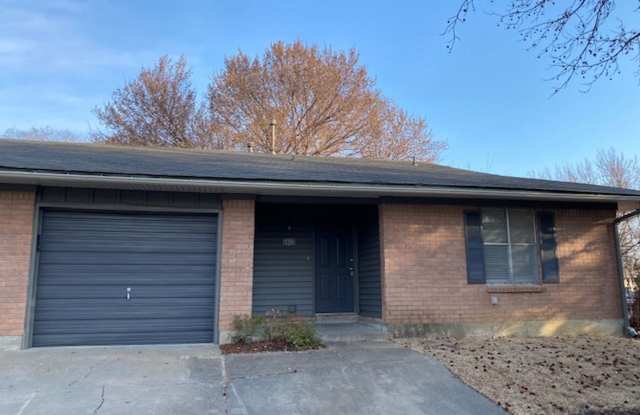 Duplex - Stunning 2 bedroom 2 bath photos photos