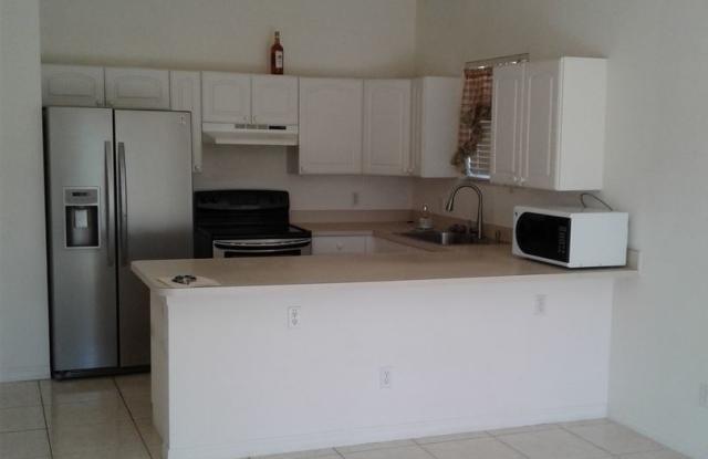 138 Hollyhock Court Gallery 3