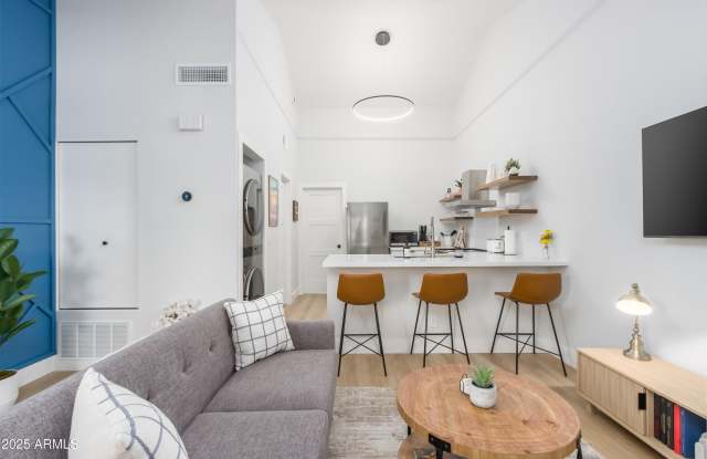 5704 E AIRE LIBRE Avenue photos photos