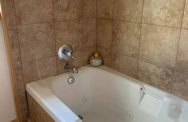 3 bed, 2 bath house located in Kellogg, Idaho Gallery 3