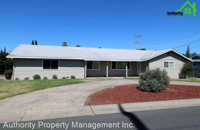 2850 Goodwater Ave. - 2850 Goodwater Avenue, Redding, CA 96002