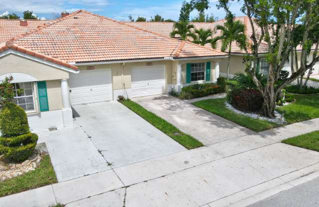 Spacious 2BR/2BA Villa | Gated 55+ Community | Delray Beach Gallery 1