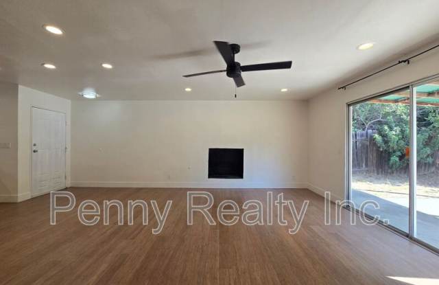 6046 Reo Pl Gallery 3