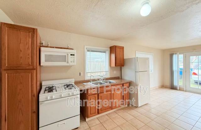 1102 G St - 1102 G Street, Washougal, WA 98671