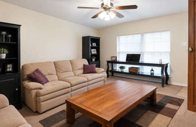 3204 Dannen Court Gallery 2