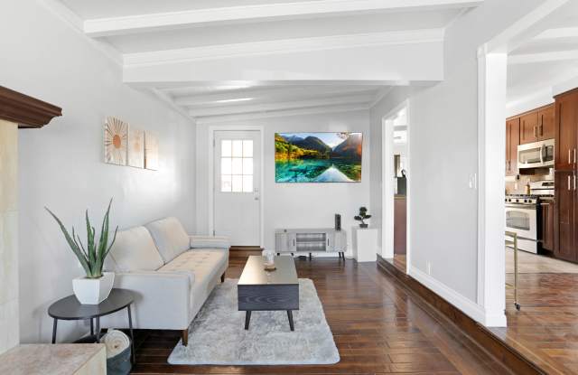 1271 Essex St photos photos