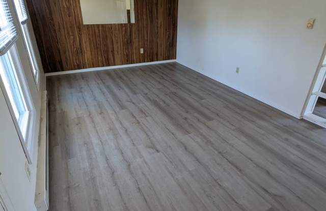 Lovely Townhome Gallery 3