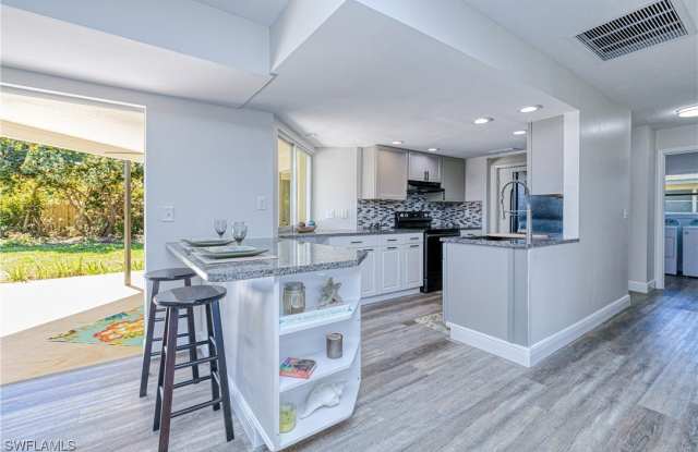 1308 SE 25th Lane photos photos