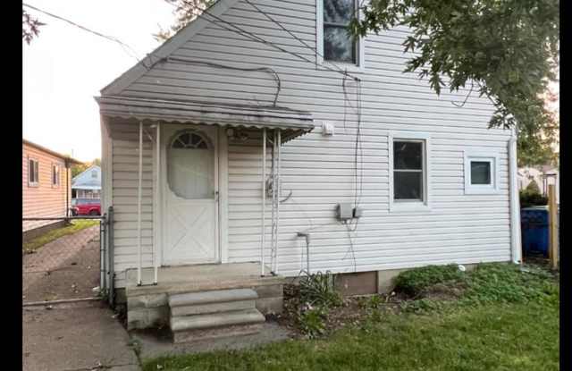 Nice Warren 3 bed 1 bath - 22376 Columbus Avenue, Warren, MI 48089