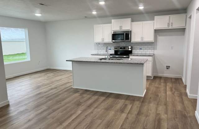 Very nice 4 BR HOME IN Willard!! Gallery 4