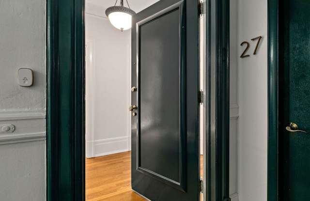 Historic Charm 2 Bed 1 Bath Condo on First Hill photos photos Historic Charm 2 Bed 1 Bath Condo on First Hill photos photos