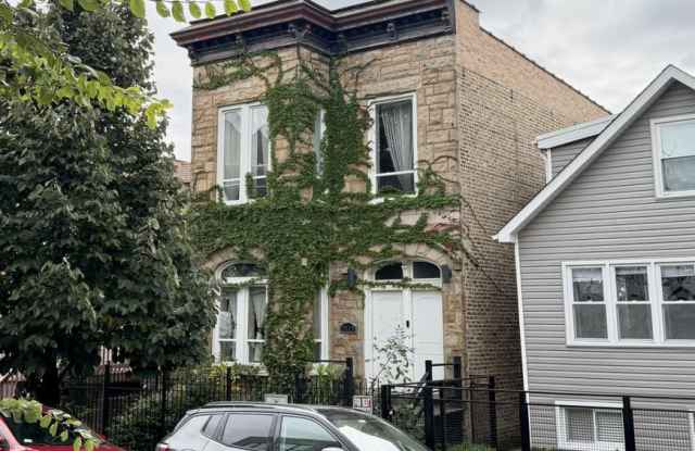 2925 Lyndale Gallery 1