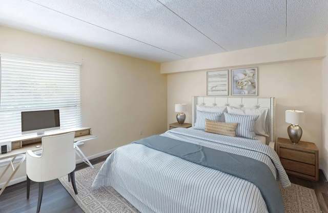 Renaissance at Strawberry Creek Apartments Gallery 1