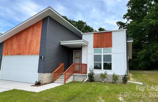 2208 Moose Road - 2208 Moose Road, Kannapolis, NC 28083