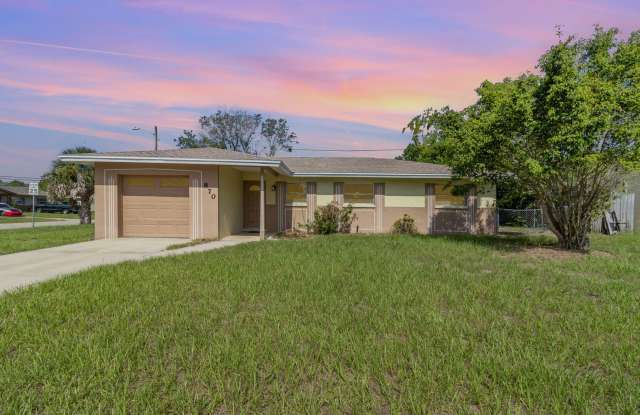 Completely Remodeled 3 Bed 2 Bath 1 Car Garage photos photos