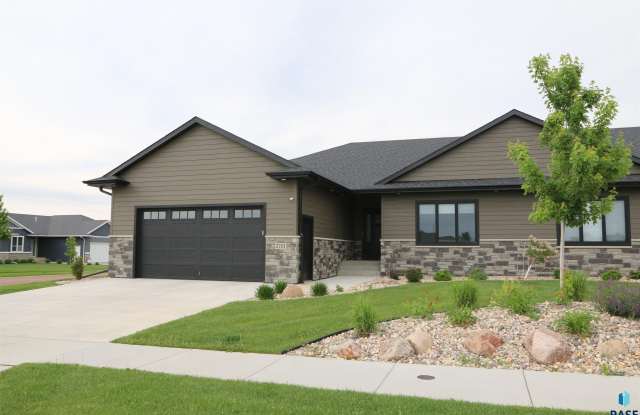 2701 W Oak Hill Dr photos photos