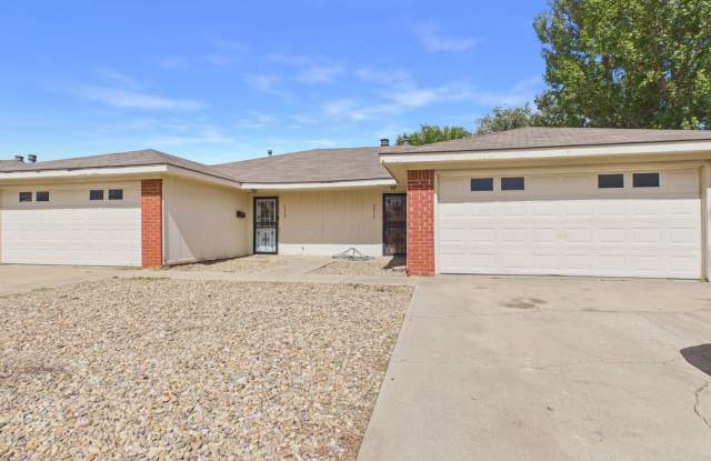 Refreshed 2 Bedroom 2 Bathroom Duplex in Ridgecrest! Gallery 3