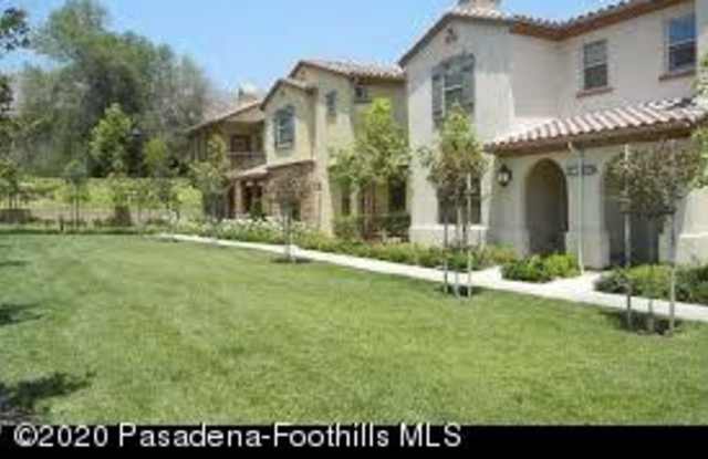860 E Mountain Way Gallery 3