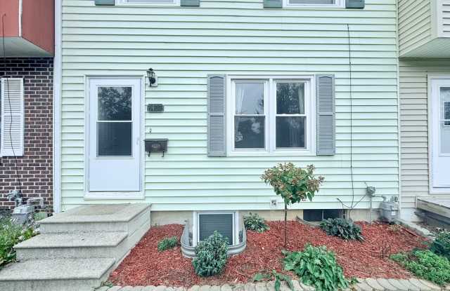 4-Bed Townhome in Cedar Falls - Available JUNE 2027! Gallery 4