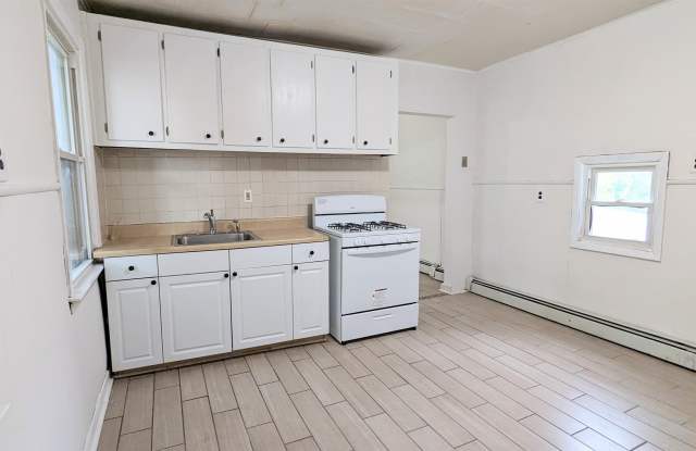 11 CRAWFORD ST - 11 Crawford Street, Jersey City, NJ 07306