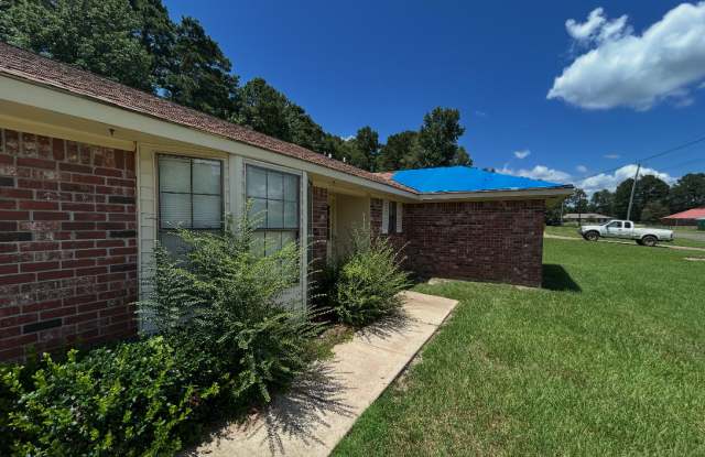 150 Shelly Lane Gallery 2