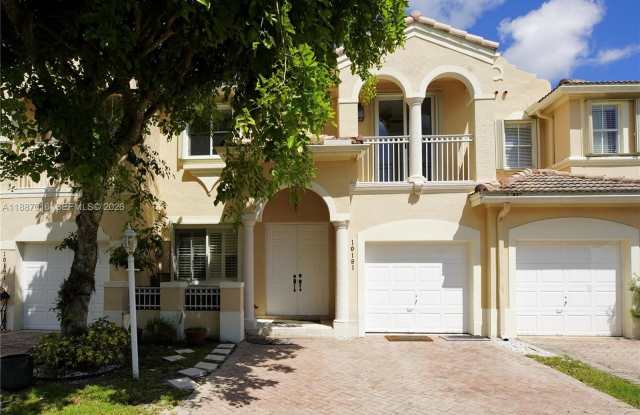 10181 NW 32nd Ter photos photos