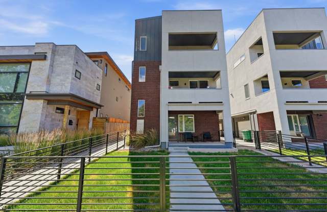Modern Sloan’s Lake Townhome | Rooftop Deck, Hot Tub & Downtown Views photos photos