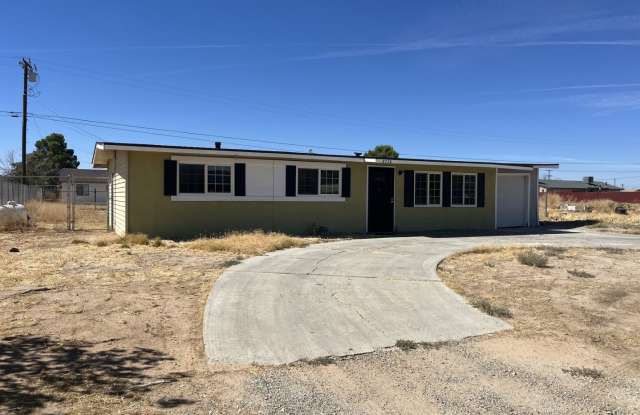 Charming 3 bedroom 1 Bathroom home in California City Gallery 3