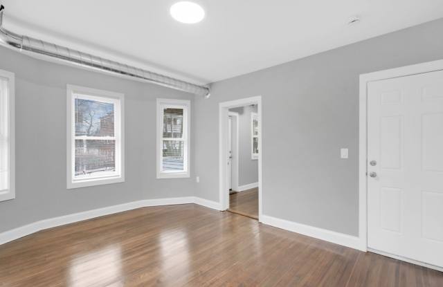 144 Madison Street Gallery 3