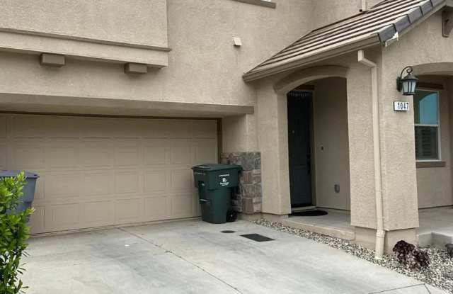 1047 Bridlewood Drive photos photos