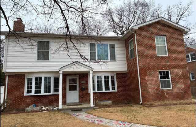 7213 ADELPHI Road photos photos