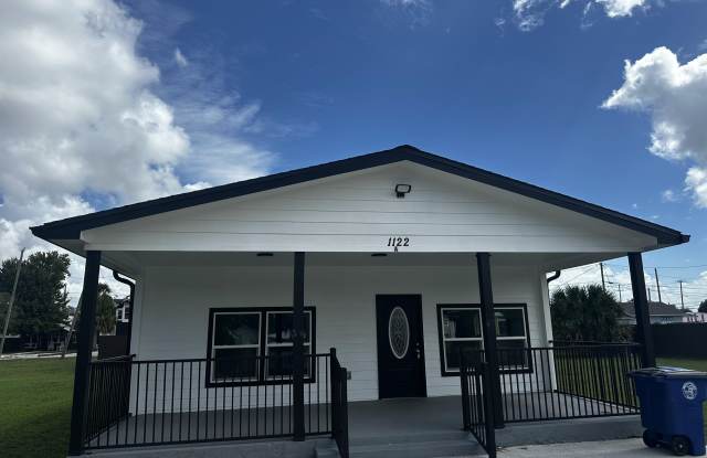 1122 Oak Avenue photos photos