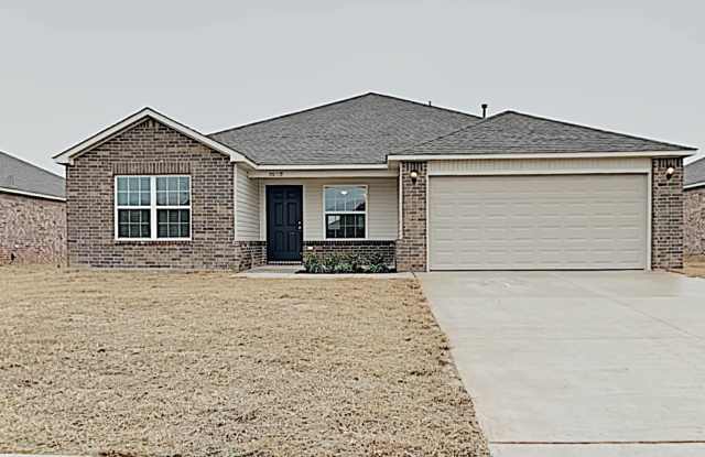 Very Nice 4 Bedroom 2 Bath Home in Mustang Schools photos photos