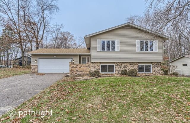 2805 Saddlebrooke Circle - 2805 Saddlebrooke Circle, Minnetonka, MN 55305