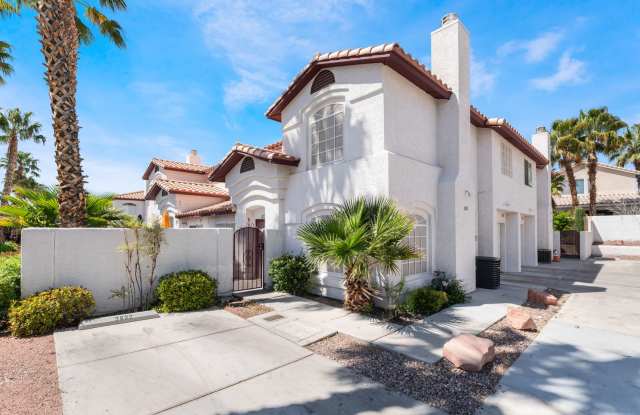 Move in now to this beautiful 2 story 3 bed 2.5 bath townhome near the Lakes area! photos photos