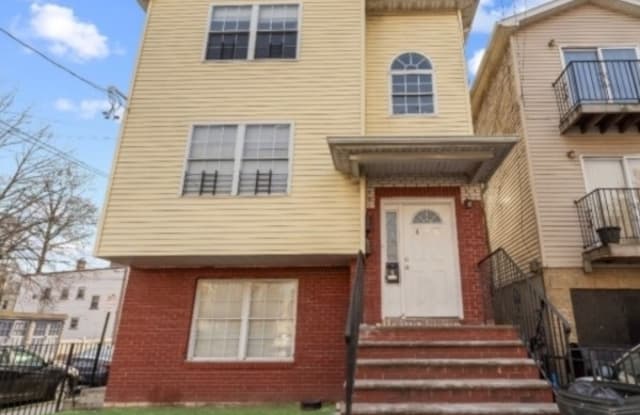 456 14Th Ave - 456 Fourteenth Ave, Irvington, NJ 07111