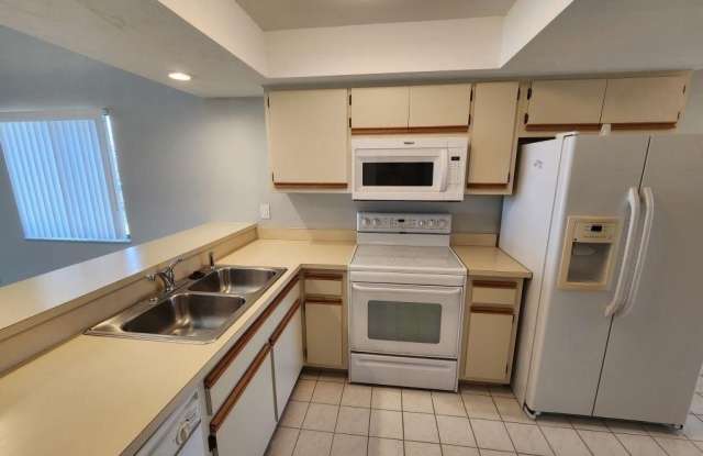 15160 Riverbend Boulevard Gallery 3