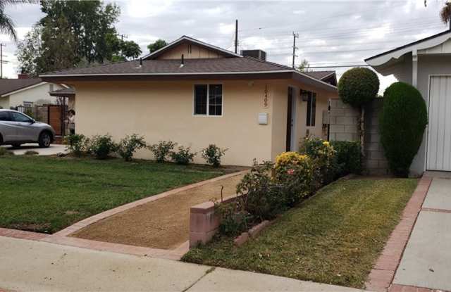 10409 Danube Avenue Gallery 2