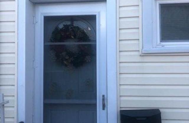 1 Dosoris Lane - 1 Dosoris Lane, Glen Cove, NY 11542