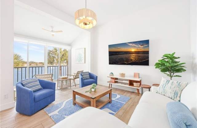 2711 Citrus Lake Dr Gallery 2