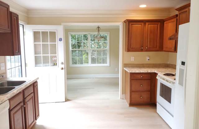 1456 Kennesaw Dr Nw Gallery 4