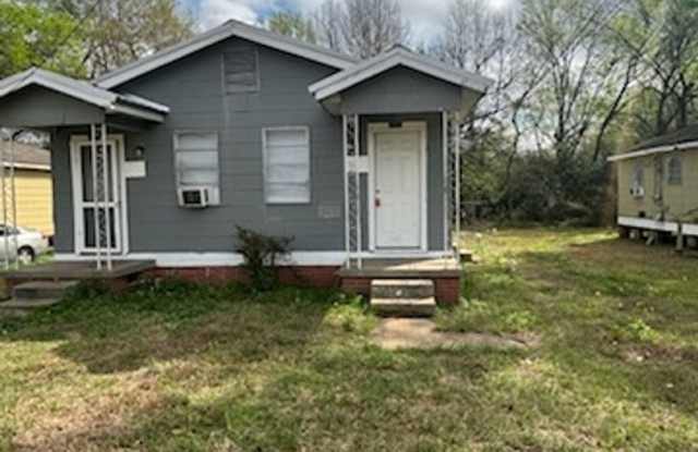 2016 Woodlawn st. Jackson, MS 39203 photos photos