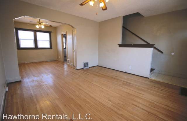 434 Belmont Avenue Gallery 2