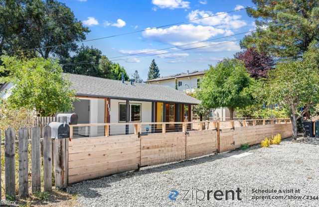 3724 Fair Oaks Ave, Menlo Park, CA 94025 Gallery 3