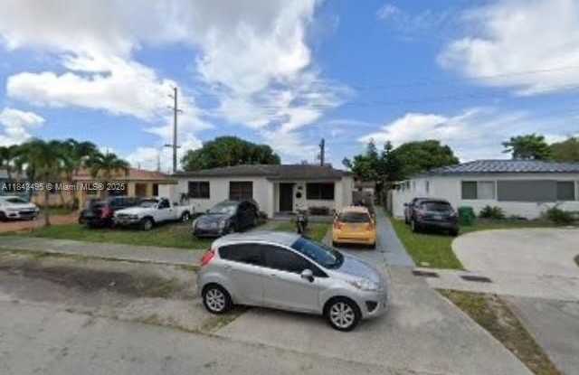 4750 NW 5th St photos photos