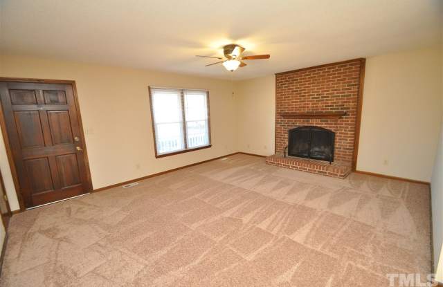1017 Robinfield Drive Gallery 2