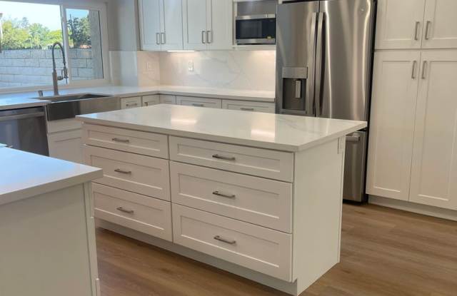 Remodeled Home in Irvine, Includes Attached 2 Car Garage photos photos